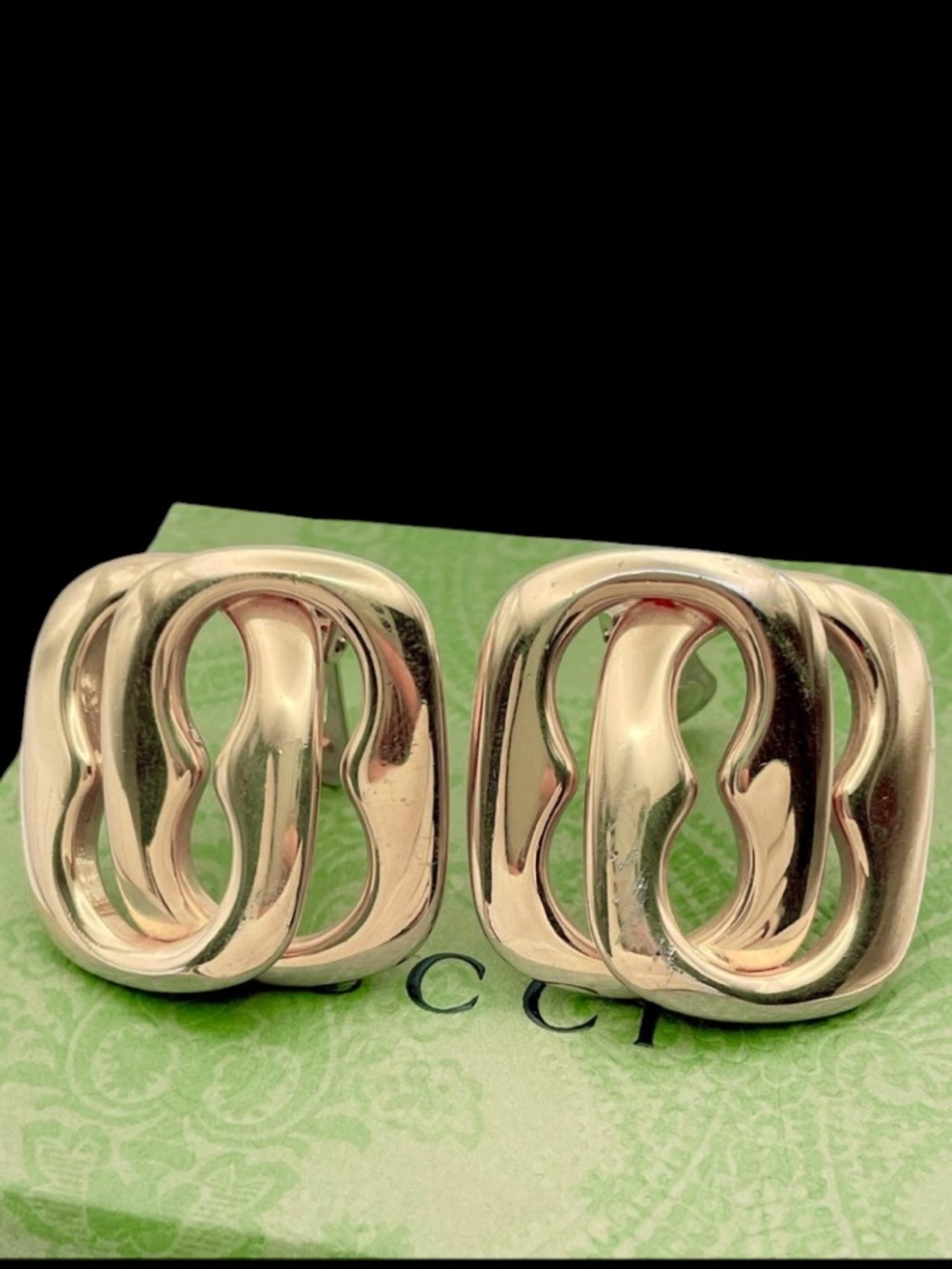 Gucci Vintage Interlocking Wave Gold Plated Earrings